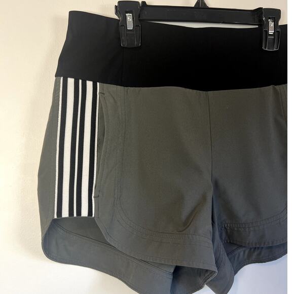 Athleta Ascender‎ Olive Green Track Shorts Size 6 Athletic Casual EUC - Picture 3 of 5